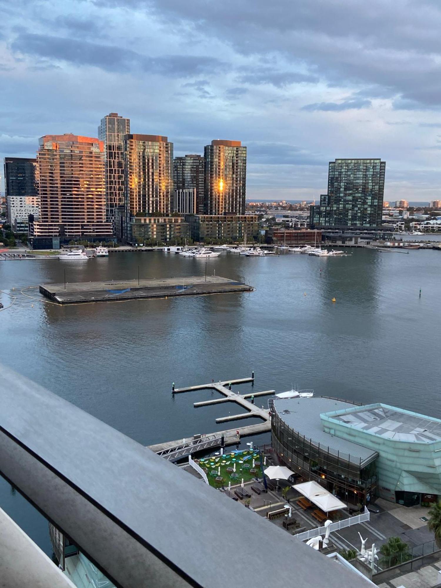 ملبورن Akom At Docklands المظهر الخارجي الصورة